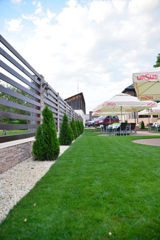 Pensiune Restaurant Flamingo Sighetu Marmaţiei Exterior foto